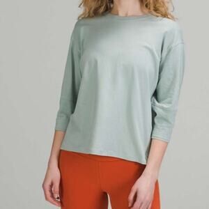 Lululemon LA 3/4 Sleeve Crewneck Shirt Silver Blue  Pima Cotton Size 8